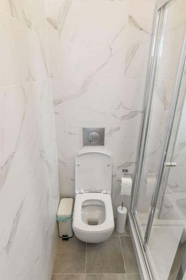 Superior Modern Apartment In The Center With View. Volos Exterior foto